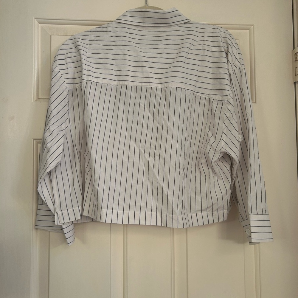 Tuckernuck Pacific Stripe Augustus Shirt Small Cropped Strip, 3/4 Sleeve - Picture 6 of 6